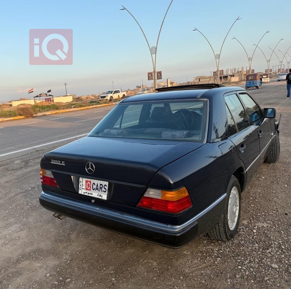 مرسيدس بنز E-Class